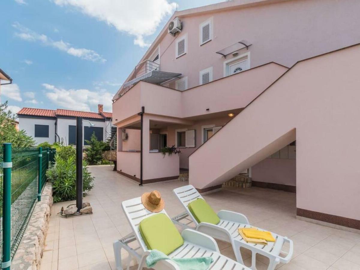 Apartment F-4 Klimno Eksteriør bilde